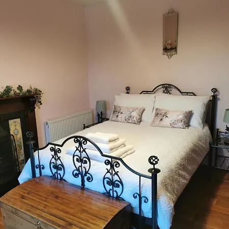 New Listing - Ladybird - Donegal - Wild Atlantic Way Holiday home *